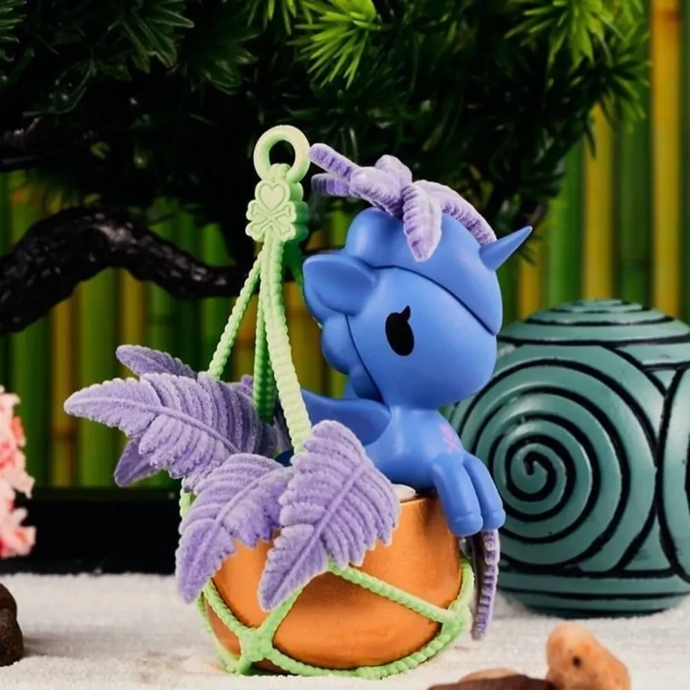 tokidoki Hope Unicorno from Botanical Harmony Unicorno Series - Picture 5 of 10